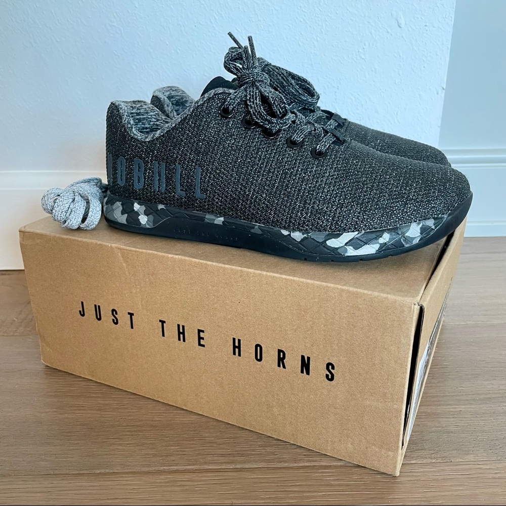 NOBULL BLACK HEATHER GRANITE TRAINER - WOMEN'S 7